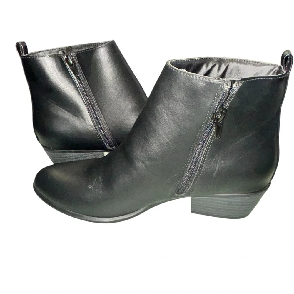 Esprit espirit studded